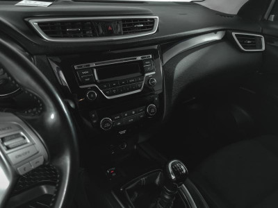 Nissan Qashqai 1.2 DIG-T MT (115 л. с.)