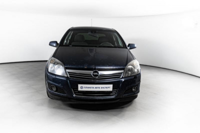 Opel Astra 1.8 AT (140 л. с.)