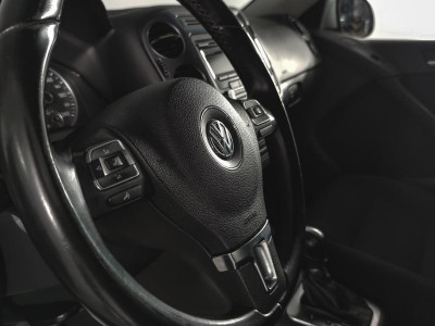 Volkswagen Tiguan 2.0d AT (140 л.с.) 4WD