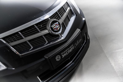 Cadillac SRX 3.0 AT AWD (271 л. с.)
