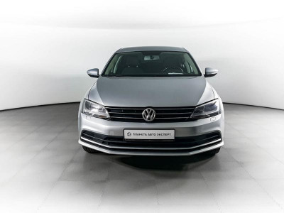 Volkswagen Jetta 1.4 TSI DSG (125 л. с.)