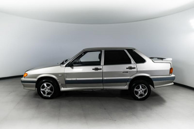 LADA 2115 1.5 MT (78 л. с.)