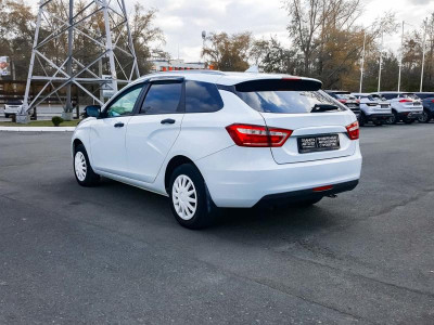 LADA Vesta SW 1.6 MT (106 л.с.)