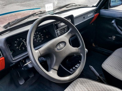 LADA 2107 1.6 MT (75 л. с.)