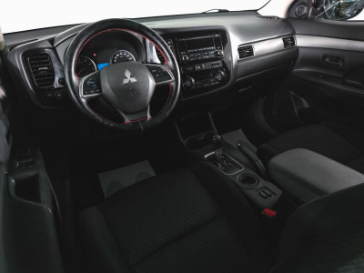 Mitsubishi Outlander 2.0 CVT (146 л. с.)