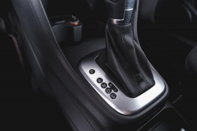 Volkswagen Polo 1.6 MPI AT (110 л. с.)