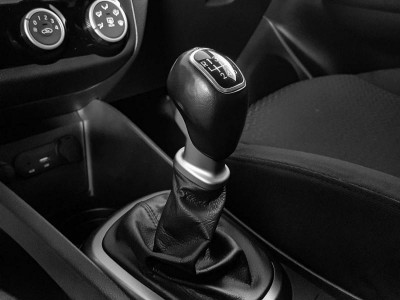Kia Rio 1.6 MT (123 л. с.)