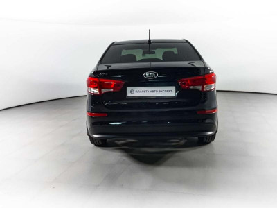 Kia Rio 1.6 MT (123 л. с.)
