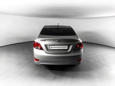Hyundai Solaris 1.6 MT (123 л. с.)