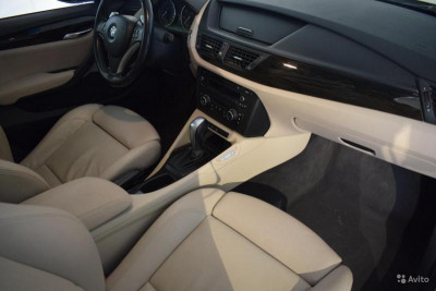 BMW X1 28i 3.0 AT (258 л.с.) 4WD